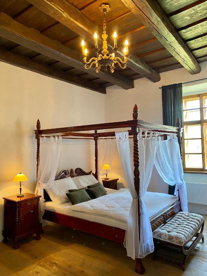Zamek Kolstejn - Hotel Chateau Goldenstein Branná 外观 照片