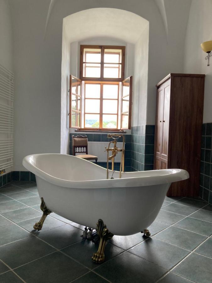 Zamek Kolstejn - Hotel Chateau Goldenstein Branná 外观 照片