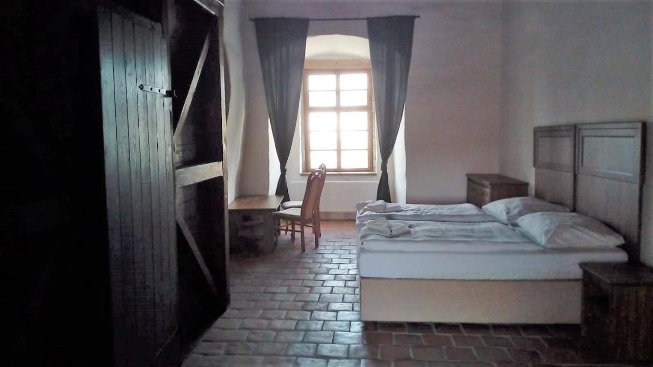 Zamek Kolstejn - Hotel Chateau Goldenstein Branná 外观 照片