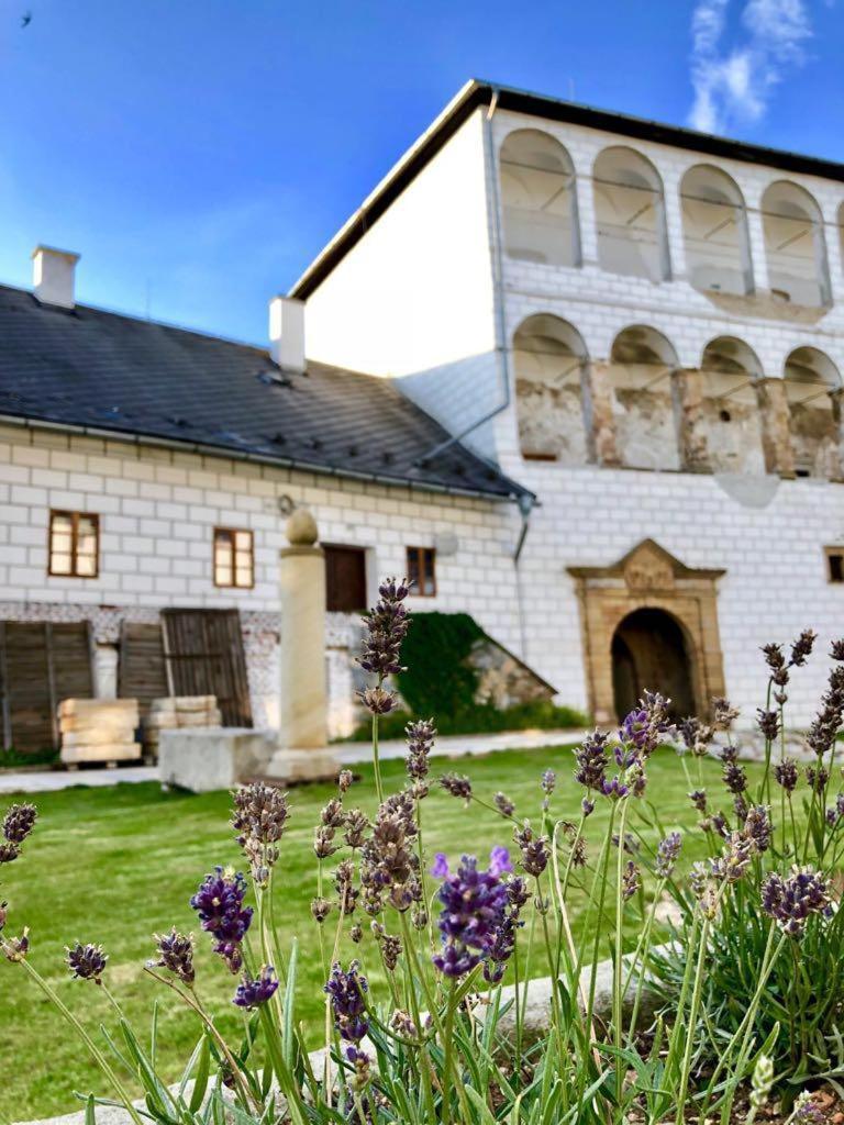 Zamek Kolstejn - Hotel Chateau Goldenstein Branná 外观 照片